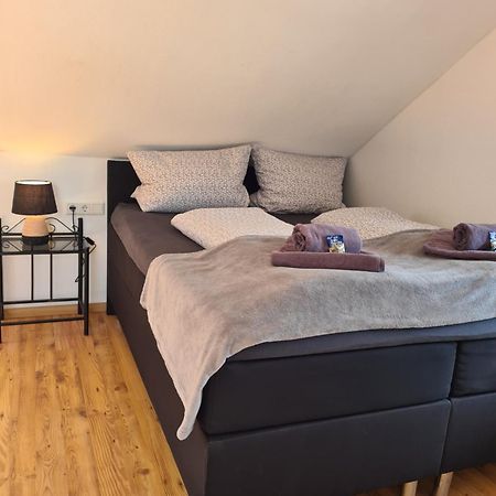 Apartment, Boxspringbett, Ruhige Lage, Kassel Naehe Schauenburg Buitenkant foto