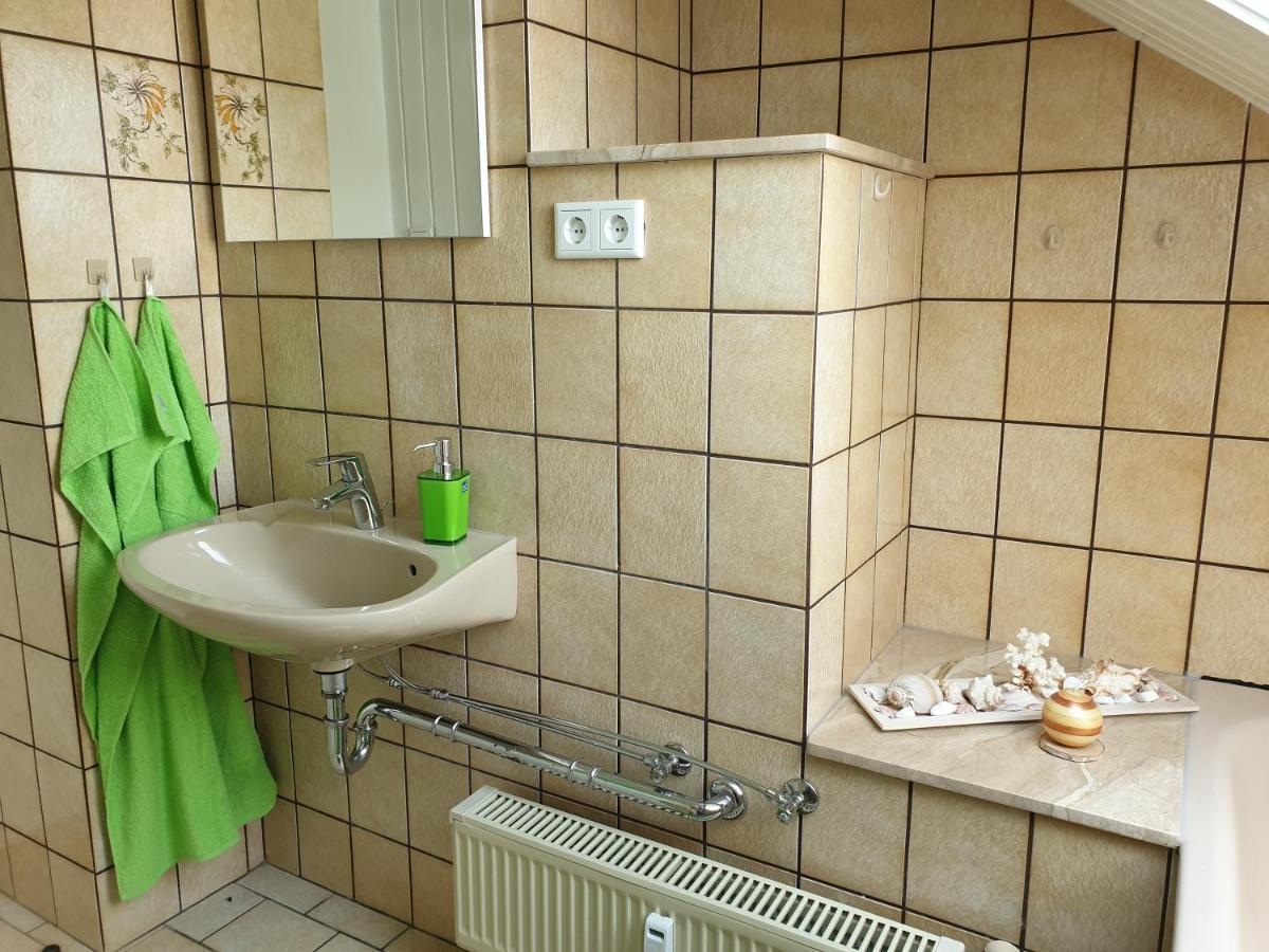 Apartment, Boxspringbett, Ruhige Lage, Kassel Naehe Schauenburg Buitenkant foto
